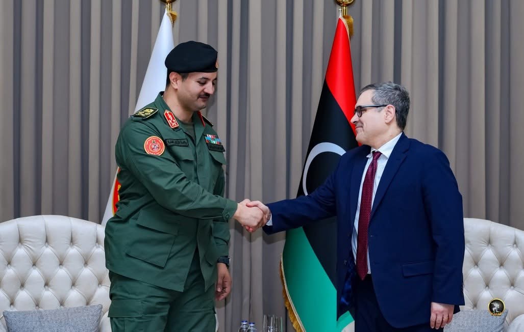 رئيس الأركان العامة يبحث مع القائم بأعمال السفارة الأمريكية سبل تعزيز التعاون العسكري