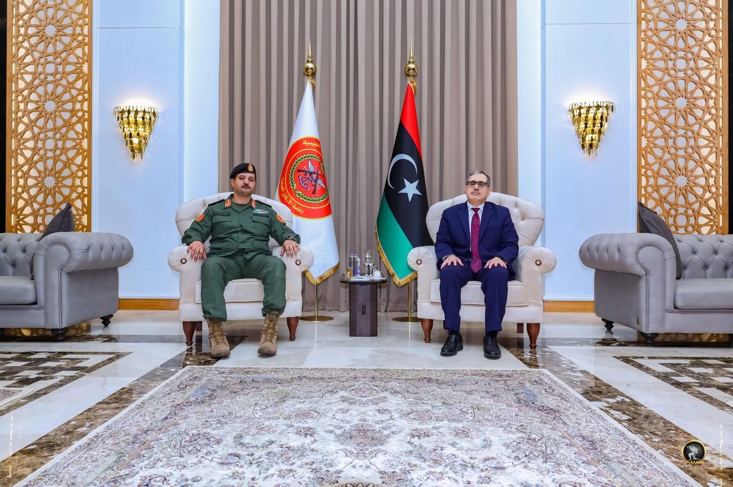 رئيس الأركان العامة يبحث مع القائم بأعمال السفارة الأمريكية سبل تعزيز التعاون العسكري