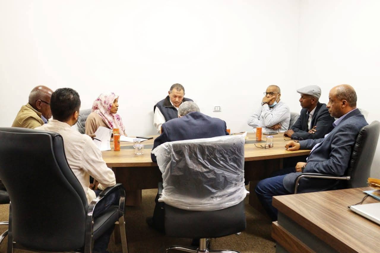 المفوضية تطلع على سير عمل مكتب الإدارة الانتخابية بسبها