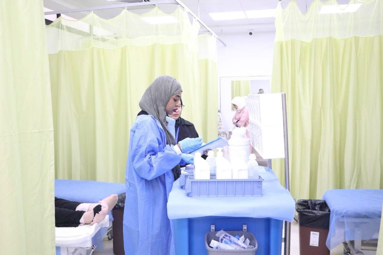 مركز بنغازي الطبي يستقبل 322 حالة طارئة خلال 24 ساعة ويؤكد جاهزيته الميدانية