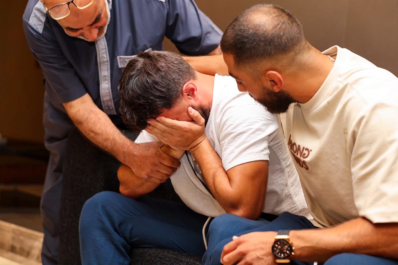 القائد العام للقوات المسلحة المشير أركان حرب خليفة أبوالقاسم حفتر ينسق للإفراج عن الرياضيين الليبيين بعد 11 عامًا من الاحتجاز