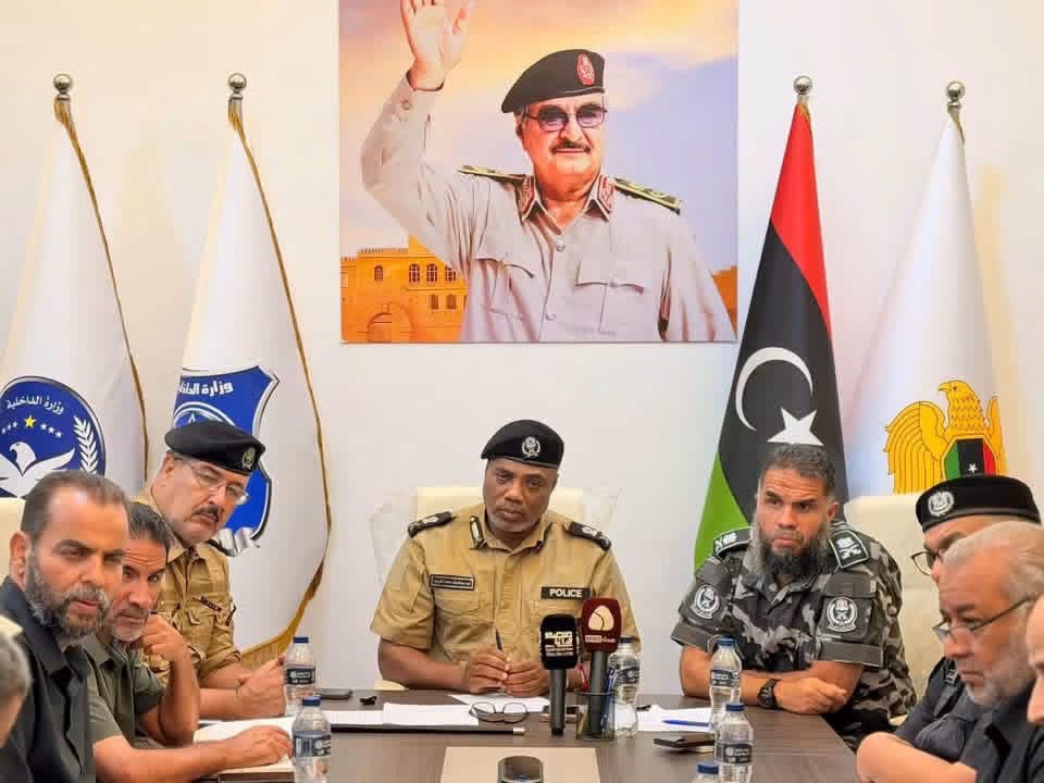 اجتماع أمني موسع لمواجهة التقلبات الجوية المرتقبة بالمنطقة الجنوبية