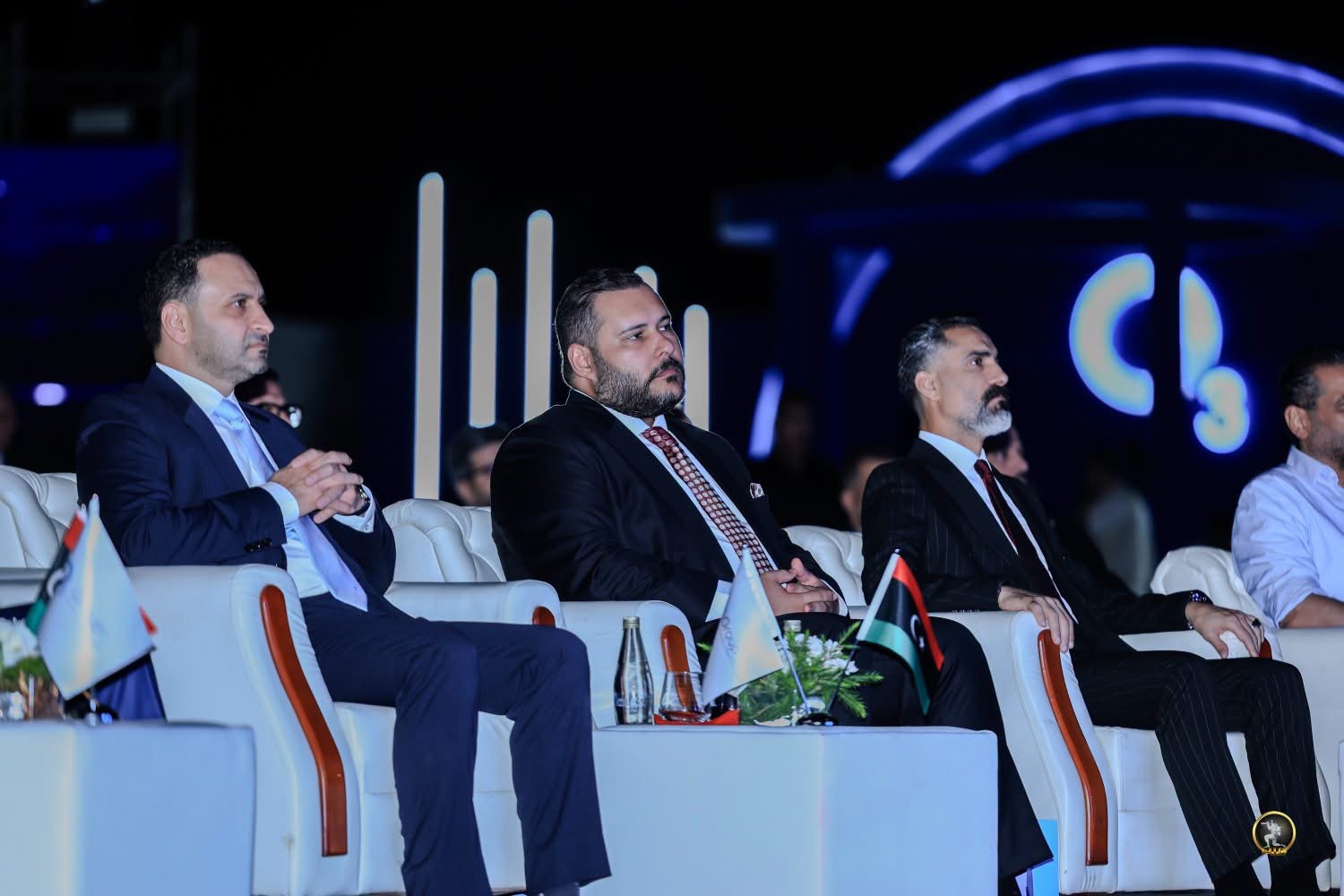 رئيس الأركان العامة للقوات المسلحة  الفريق أول ركن خالد حفتر يشارك في إطلاق مجموعة أوزون للاتصالات والتقنية بمدينة بنغازي
